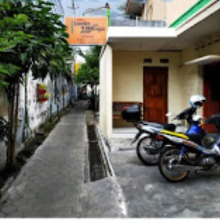 Losmen 2000 Tiga-2